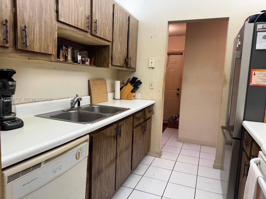 10742 La Placida Drive, #8-B1, Coral Springs, FL 33065 Photo 2