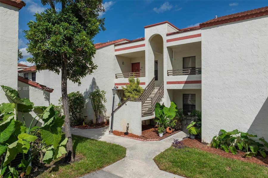Property photo for 1128 N Hiatus Road, #1128, Pembroke Pines, FL
