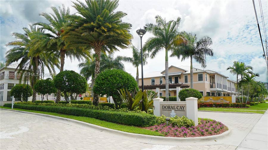 Property photo for 10401 NW 61st Lane, Doral, FL