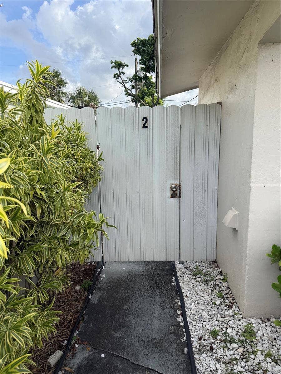 2124 NW 7th Court, #2, Fort Lauderdale, Fort Lauderdale, FL 33311 Photo 2