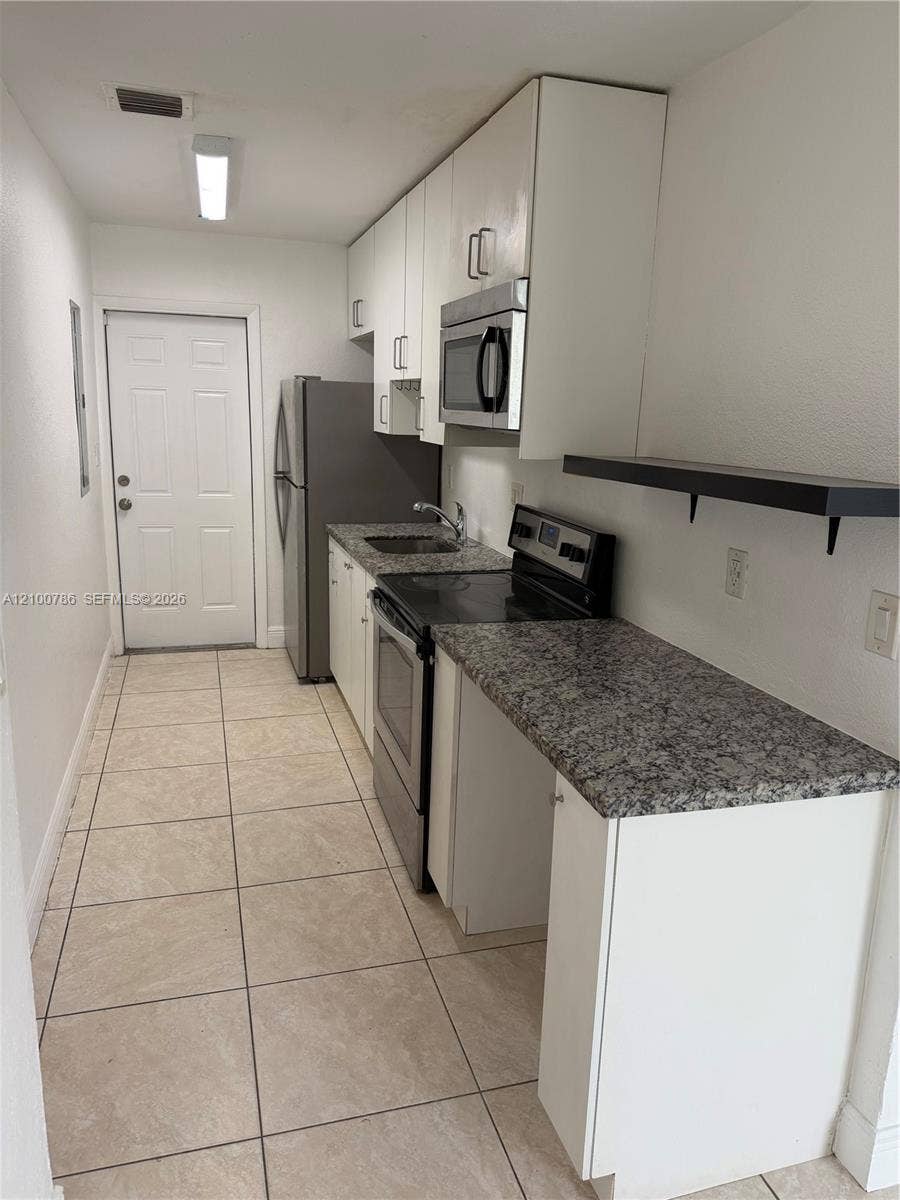 2124 NW 7th Court, #2, Fort Lauderdale, Fort Lauderdale, FL 33311 Photo 6