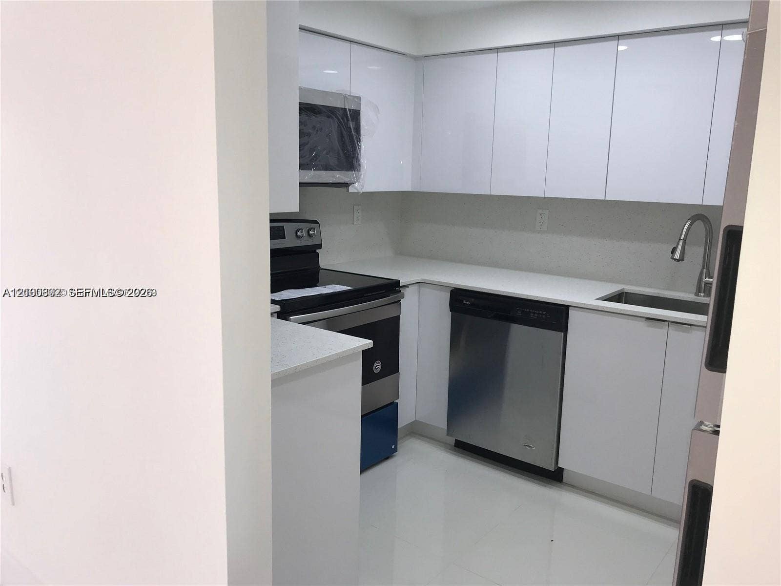 200 178th Drive, #702, Sunny Isles Beach, FL 33160 Photo 4