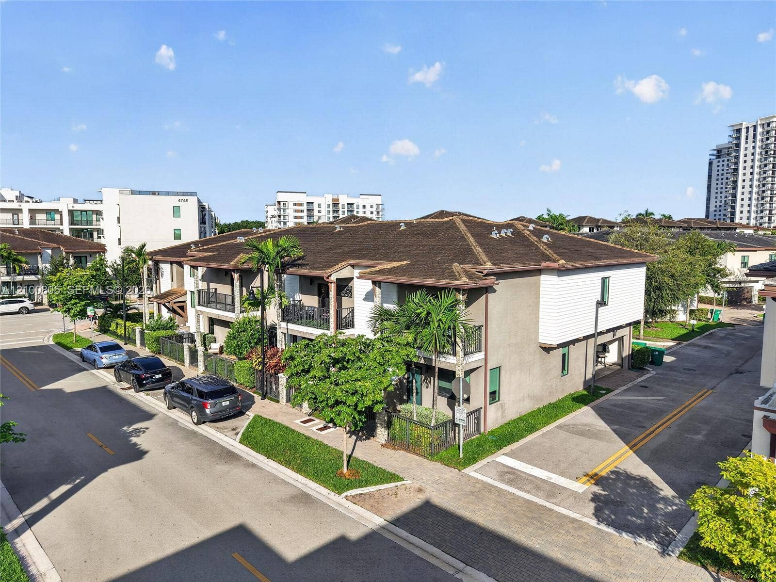 8373 NW 49th Street, Doral, FL 33166 Photo 4