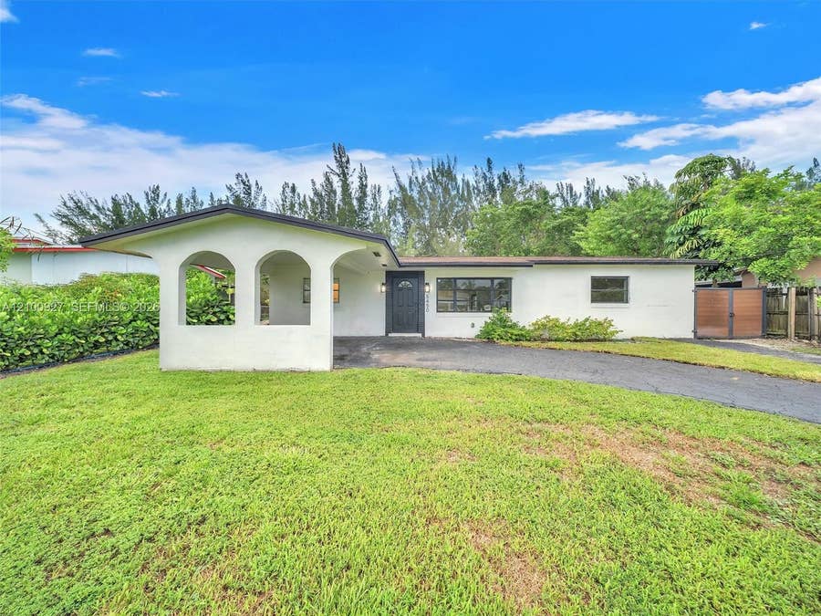 Property photo for 5450 SW 55 Avenue, Davie, FL