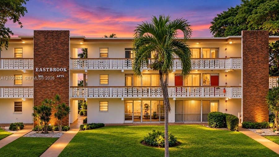 Property photo for 500 S Luna Court, #3, Hollywood, FL