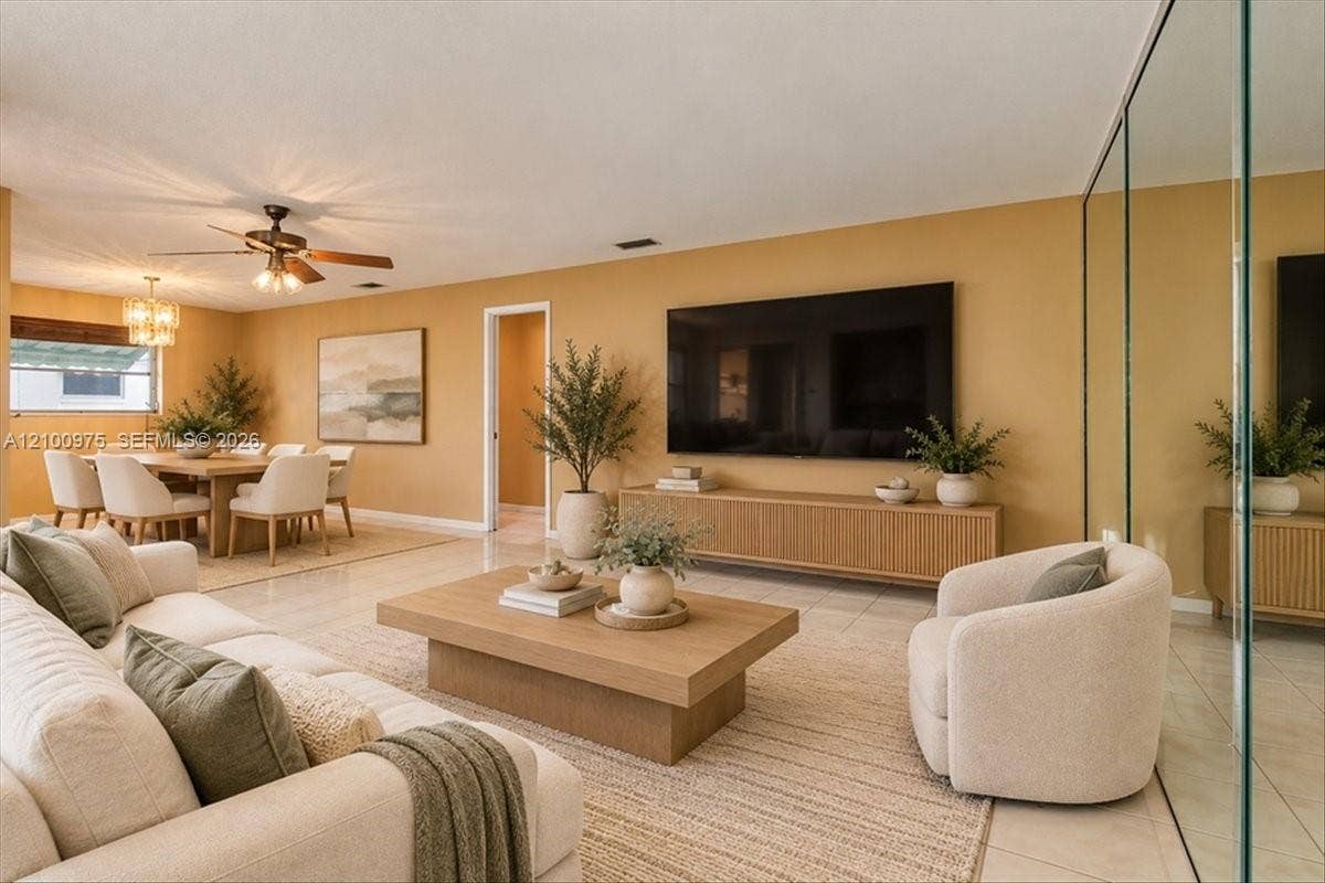 500 S Luna Court, #3, Hollywood, FL 33021 Virtually Staged