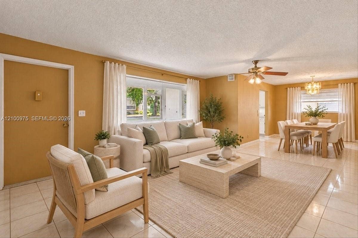 500 S Luna Court, #3, Hollywood, FL 33021 Virtually Staged