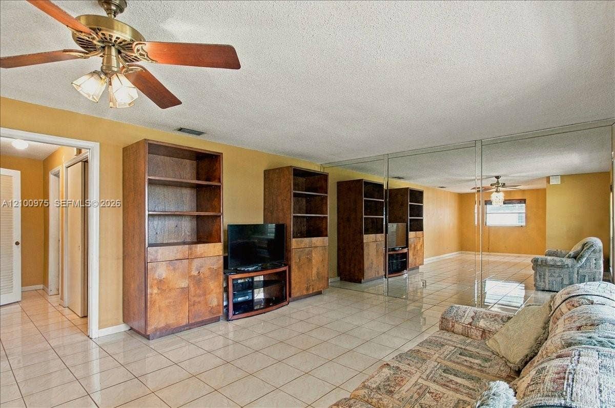 500 S Luna Court, #3, Hollywood, FL 33021 Photo 27