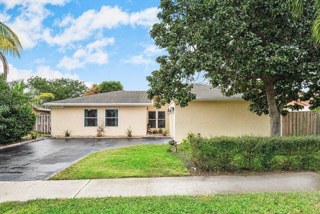 387 NW 39th Way, Deerfield Beach, Deerfield Beach, FL 33442 Photo 2