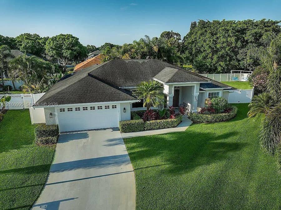 Property photo for 4065 9th Place, Vero Beach, FL