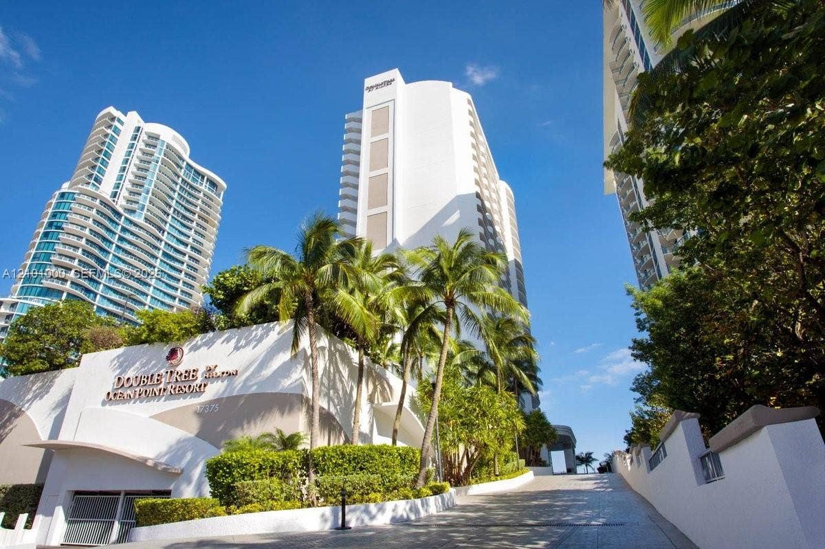 17375 Collins Avenue, #1506, Sunny Isles Beach, Sunny Isles Beach, FL 33160 Photo 4