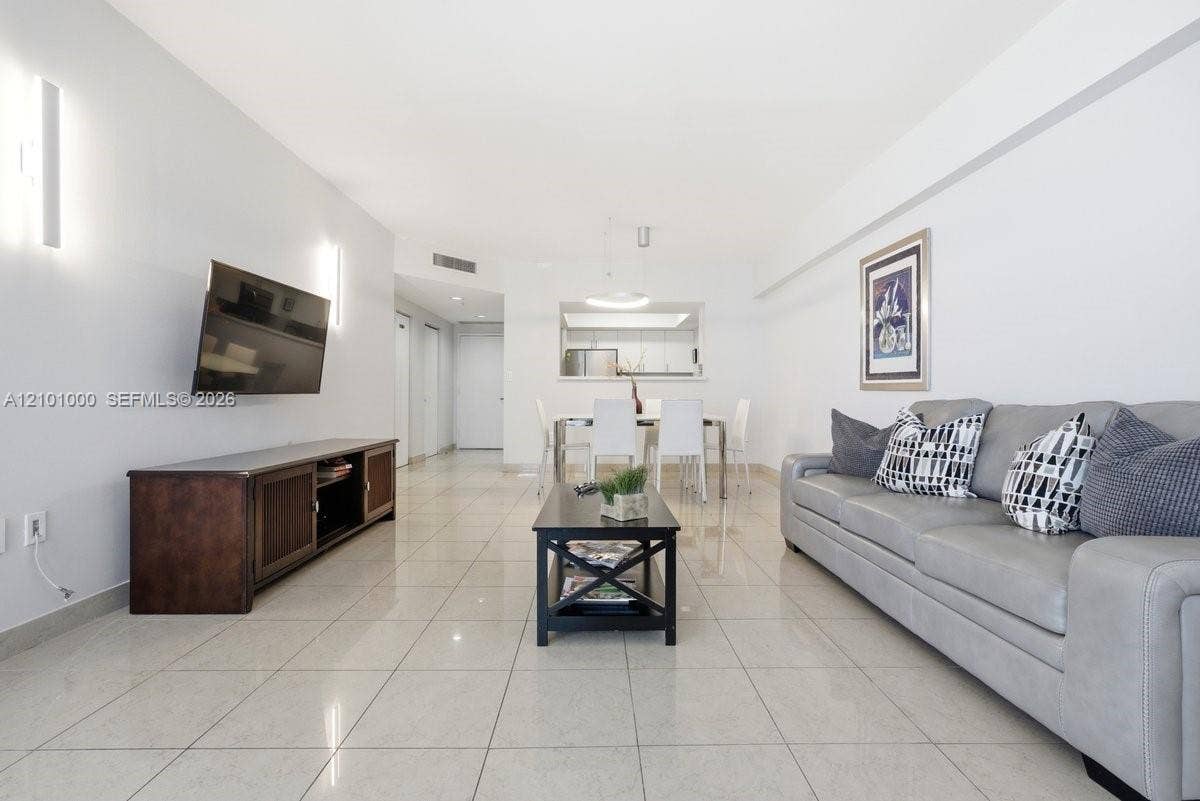 17375 Collins Avenue, #1506, Sunny Isles Beach, Sunny Isles Beach, FL 33160 Photo 19