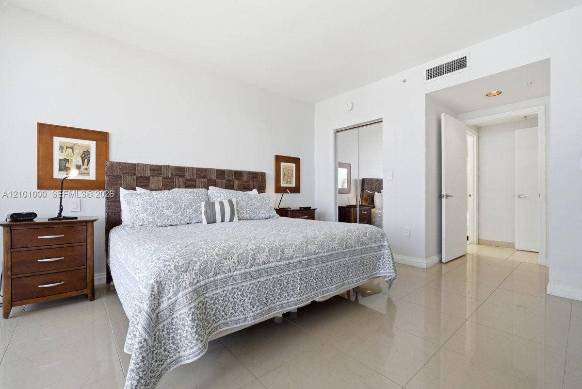 17375 Collins Avenue, #1506, Sunny Isles Beach, Sunny Isles Beach, FL 33160 Photo 25