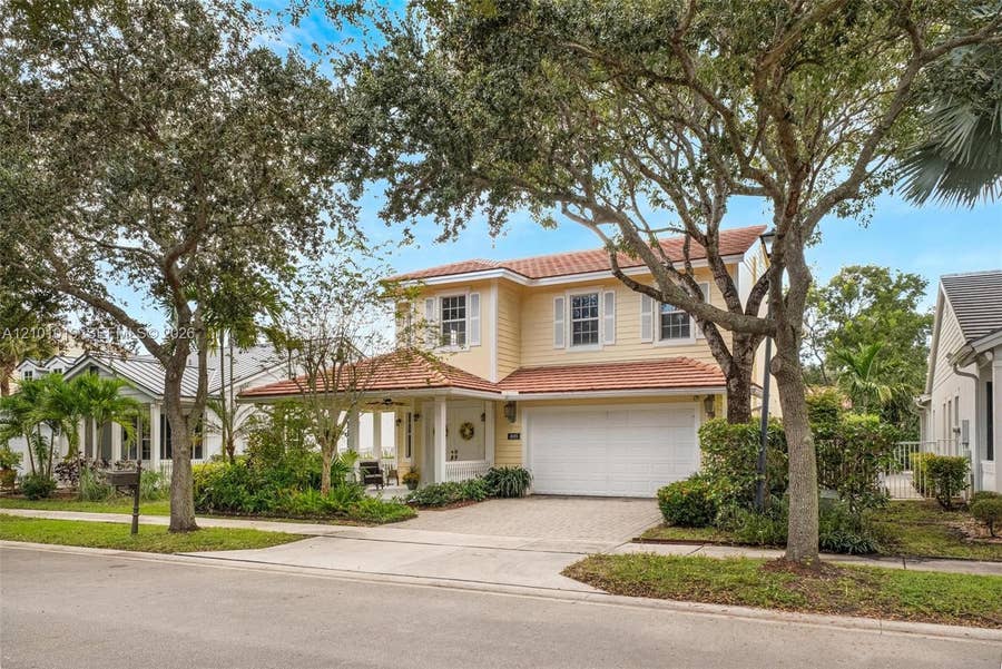 Property photo for 4685 Lakeside Terrace, Davie, FL