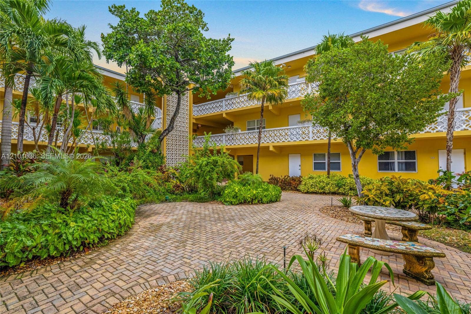 815 Middle River Drive, #311, Fort Lauderdale, FL 33304 Photo 8