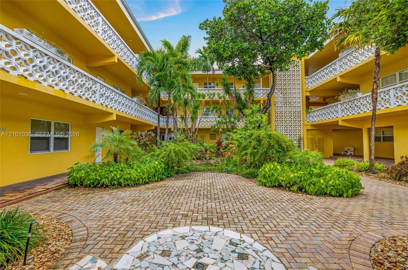 815 Middle River Drive, #311, Fort Lauderdale, FL 33304 Photo 9