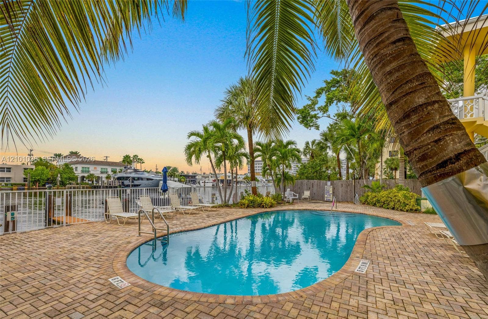 815 Middle River Drive, #311, Fort Lauderdale, FL 33304 Photo 3