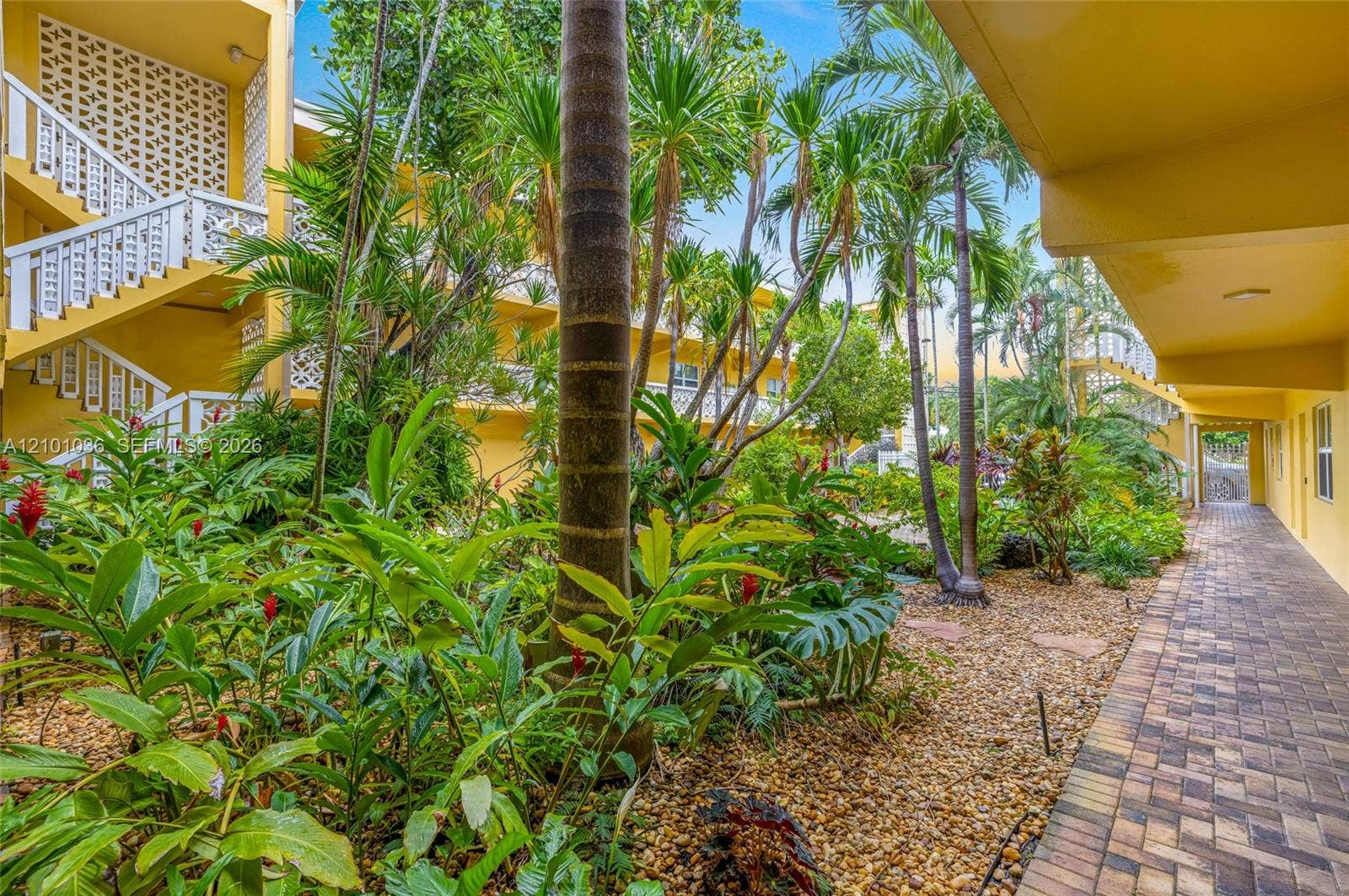 815 Middle River Drive, #311, Fort Lauderdale, FL 33304 Photo 7