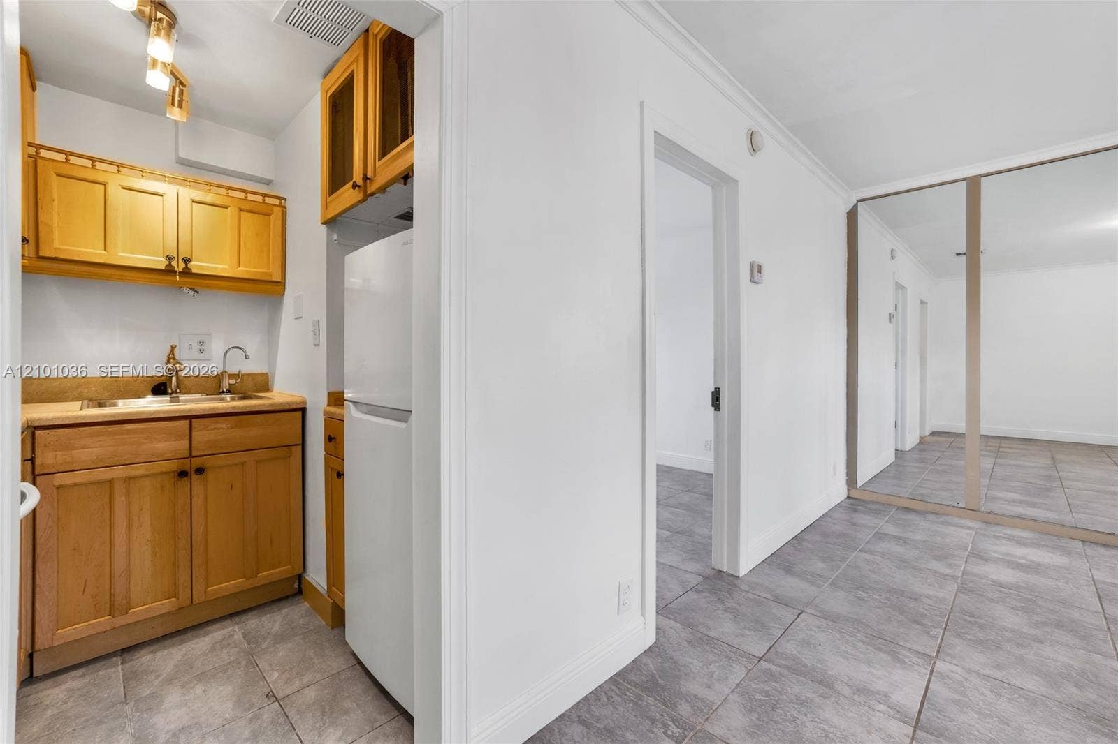 815 Middle River Drive, #311, Fort Lauderdale, FL 33304 Photo 17