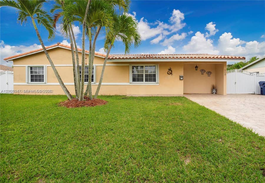 Property photo for 112 NE 206th Terrace, Miami Gardens, FL