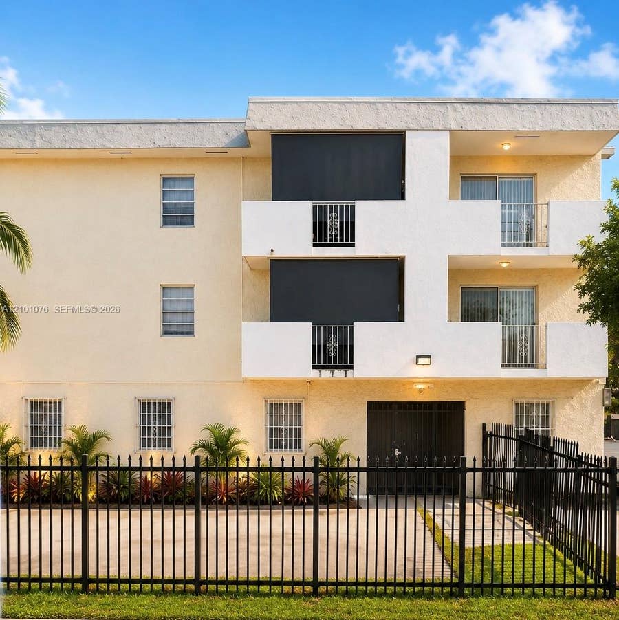 Property photo for 2725 W Okeechobee Road, #46, Hialeah, FL
