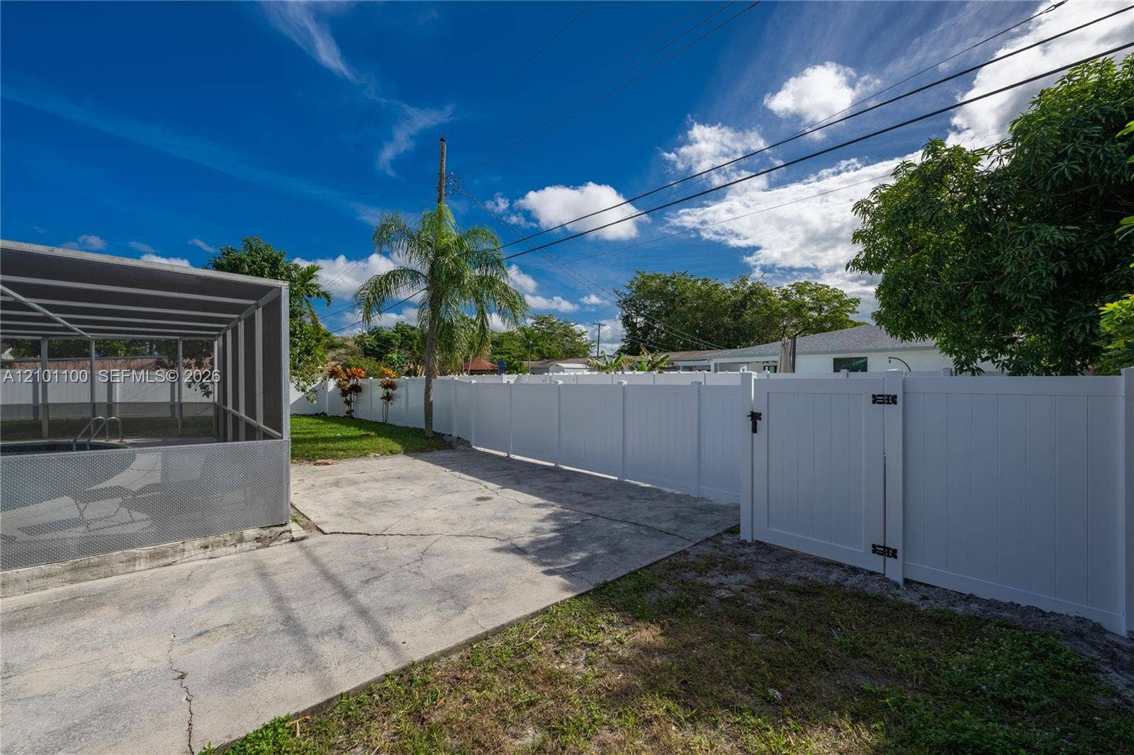 5316 Buchanan Street, #0, Hollywood, Hollywood, FL 33021 Large back Yard/w Room for the Boat or RV