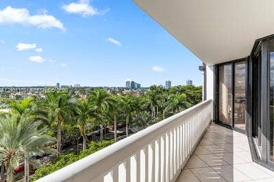 2000 Island Boulevard, #609, Aventura, FL 33160 Photo 17