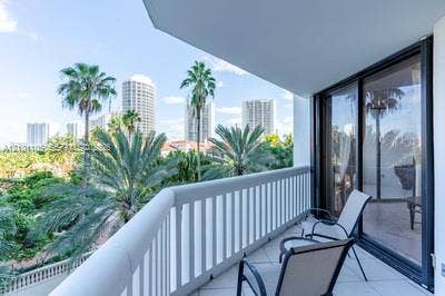 2000 Island Boulevard, #609, Aventura, FL 33160 Photo 7