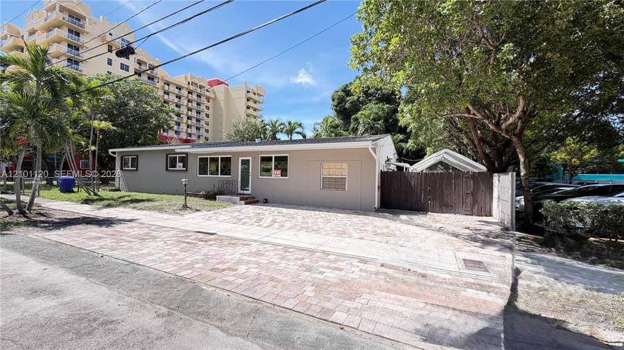 Property photo for 150 SW 41st Avenue, Miami, FL