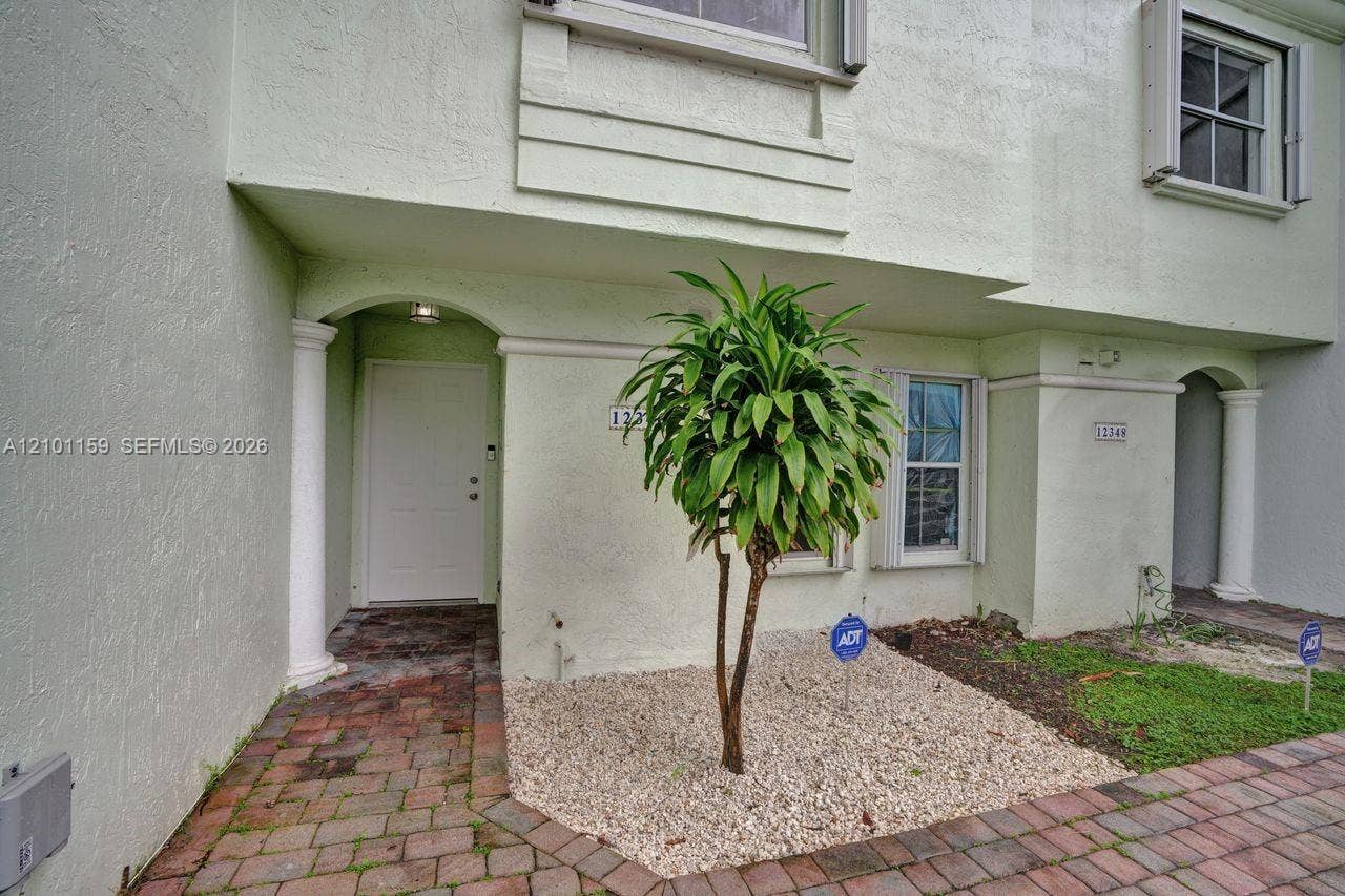 12346 NW 11th Lane, #1009, Miami, FL 33182 Photo 2