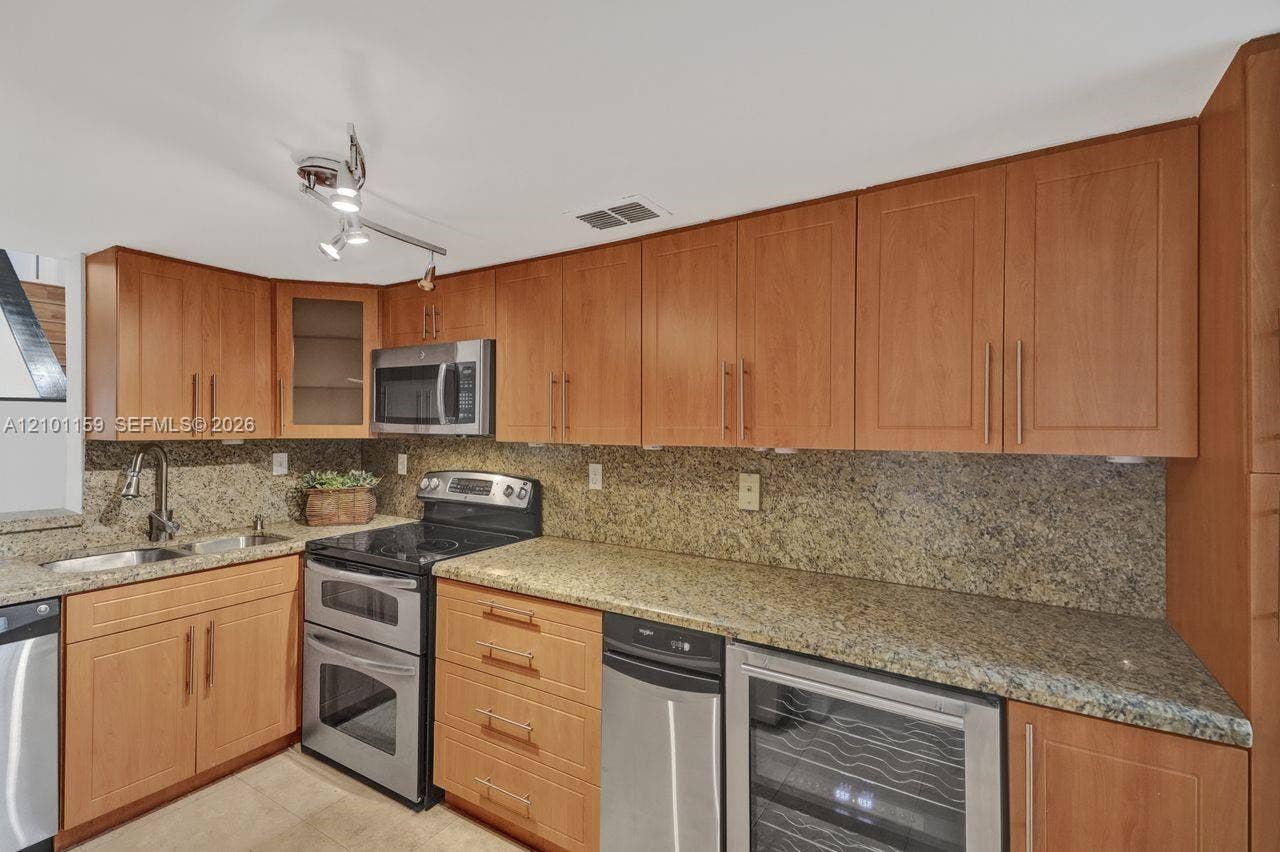 12346 NW 11th Lane, #1009, Miami, FL 33182 Photo 7