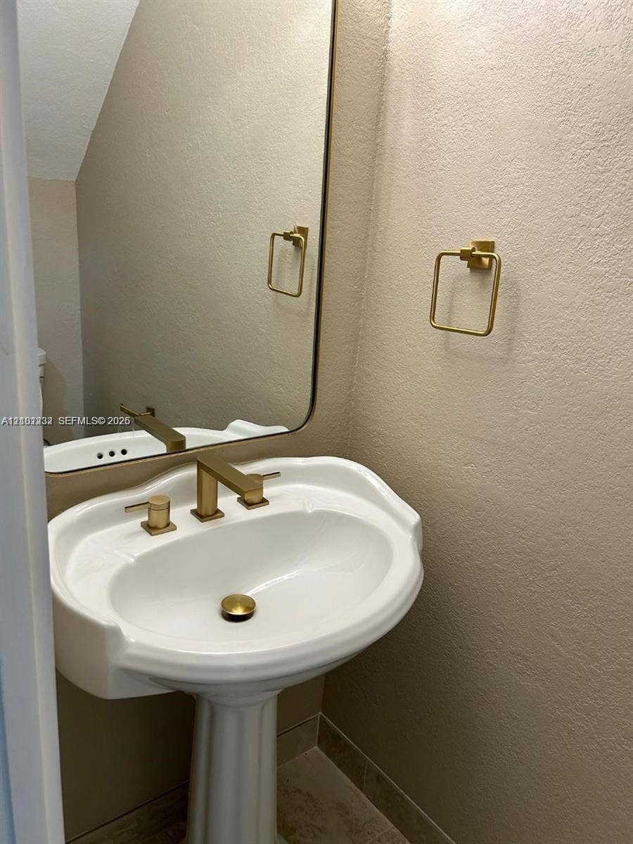 875 NW 80th Terrace, #1, Plantation, FL 33324 Photo 8