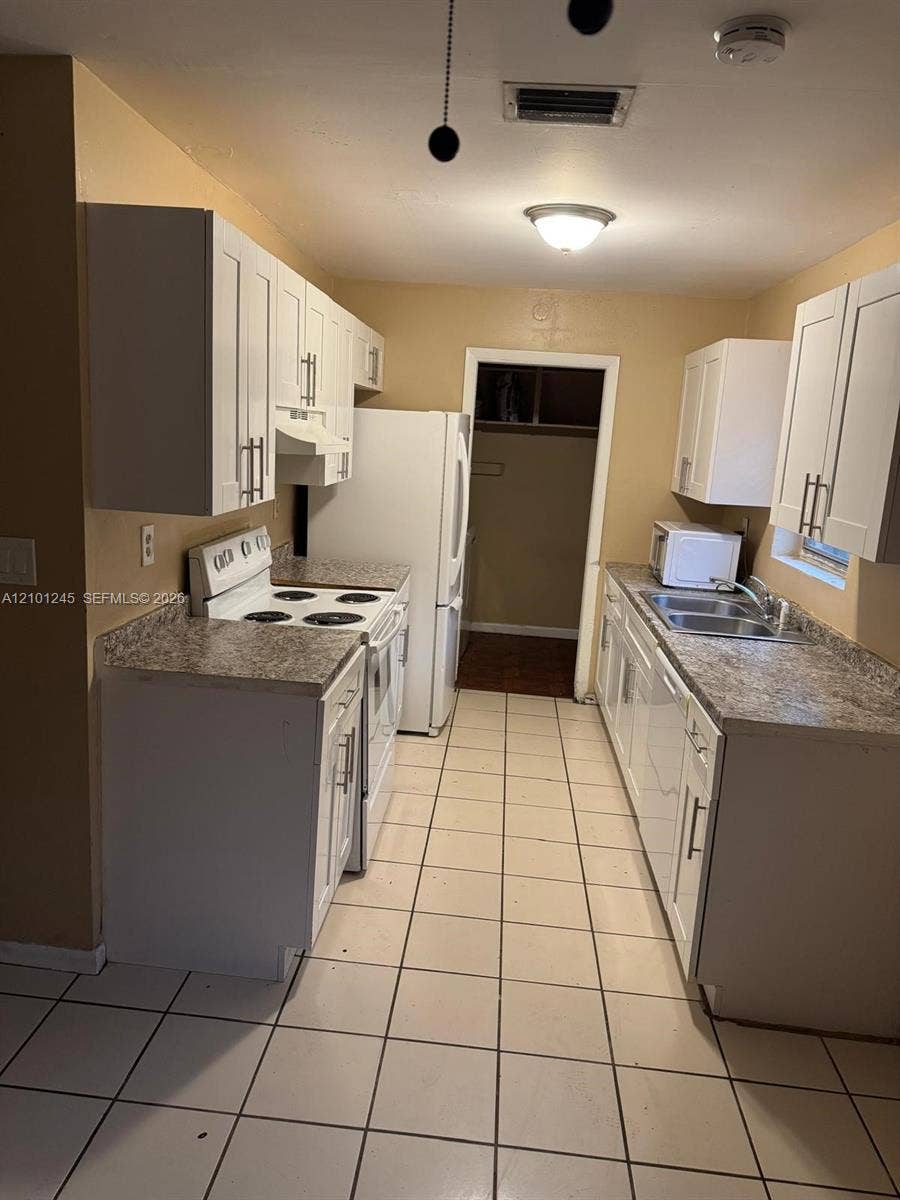5831 Grant Street, #5837, Hollywood, Hollywood, FL 33021 Photo 7