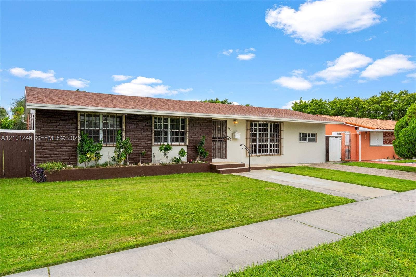 8810 SW 54th Terrace, Miami, FL 33165 Photo 2