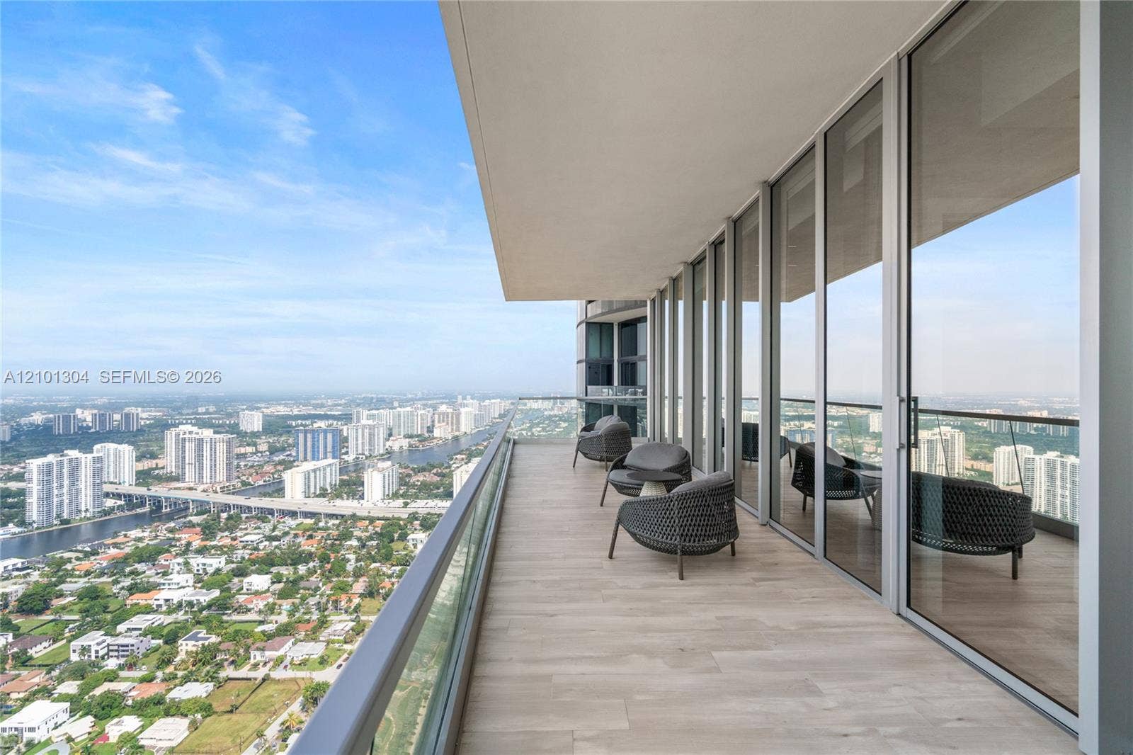 18501 Collins Avenue, #5101, Sunny Isles Beach, FL 33160 Photo 17