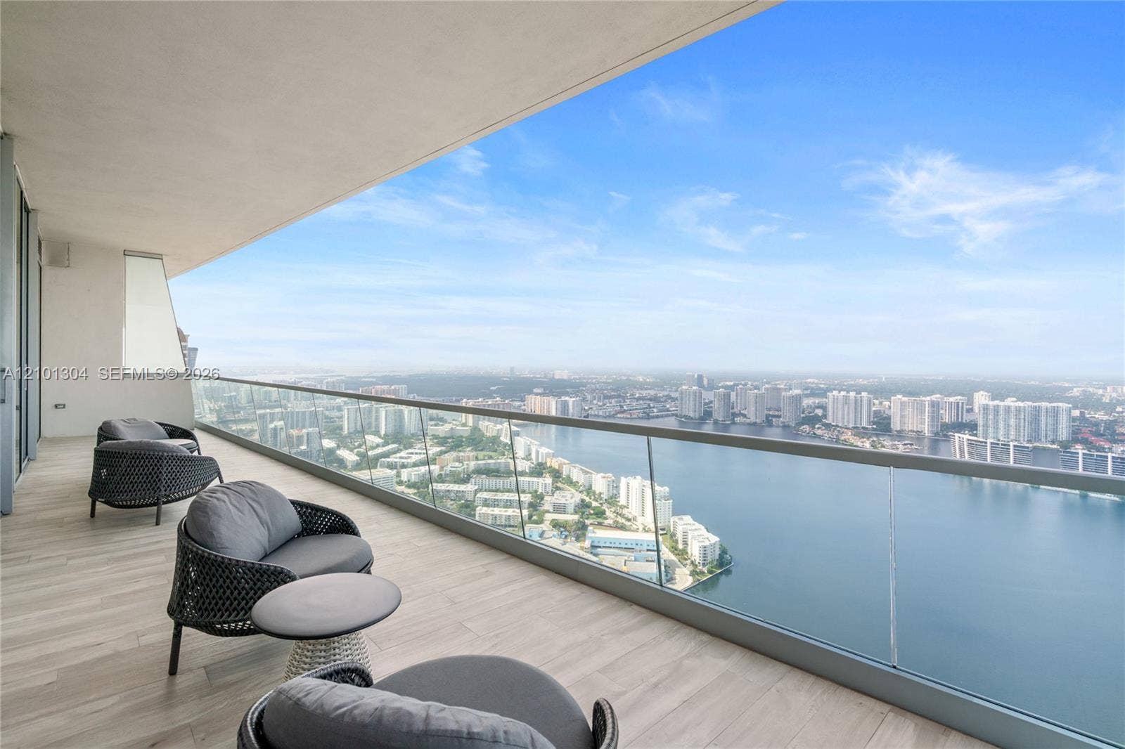 18501 Collins Avenue, #5101, Sunny Isles Beach, FL 33160 Photo 16