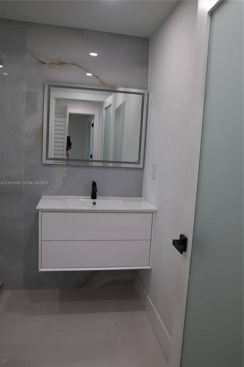 1212 N 22nd Avenue, Hollywood, Hollywood, FL 33020 Photo 11