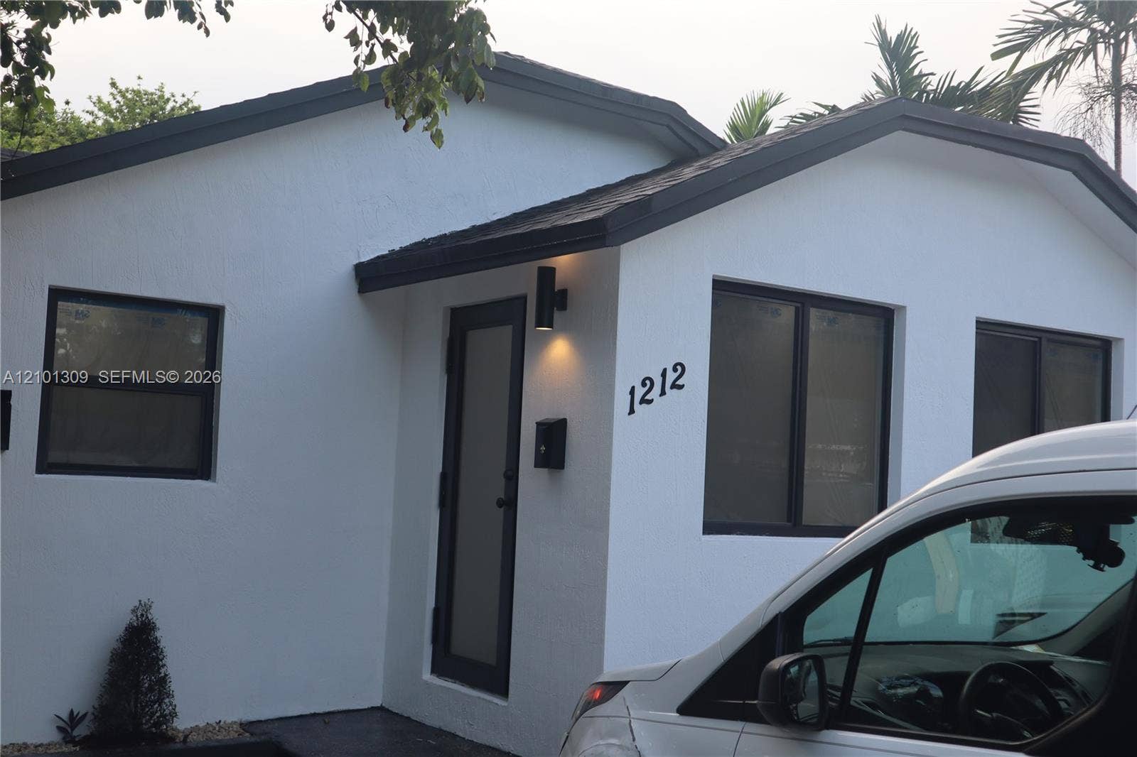 1212 N 22nd Avenue, Hollywood, Hollywood, FL 33020 Photo 1