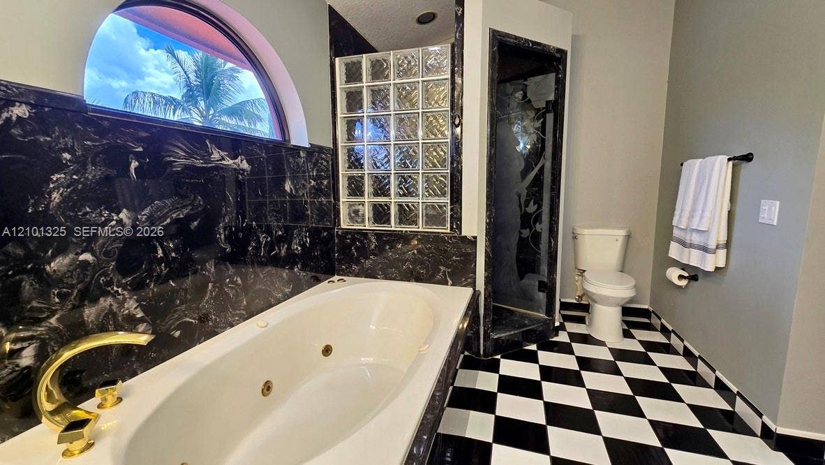 741 Tyler Street, Hollywood, FL 33019 Photo 37