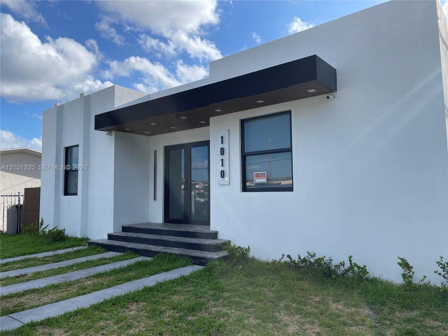 Property photo for 1010 W 1st Avenue, #1, Hialeah, FL