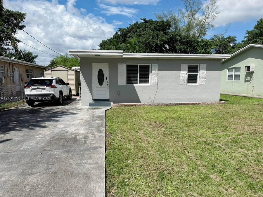 Property photo for 615 Columbus Parkway, Hollywood, FL