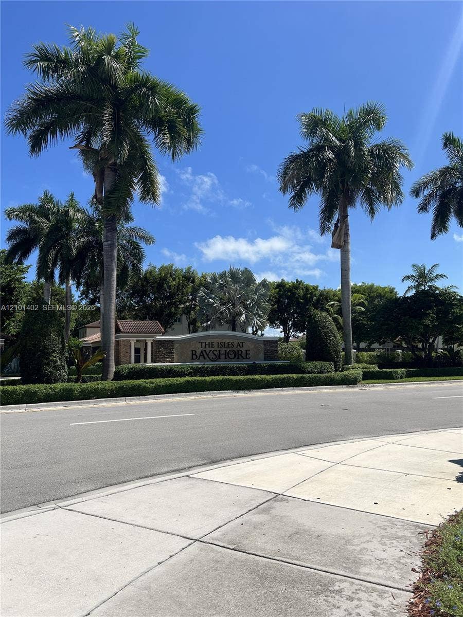 Entrance condominium