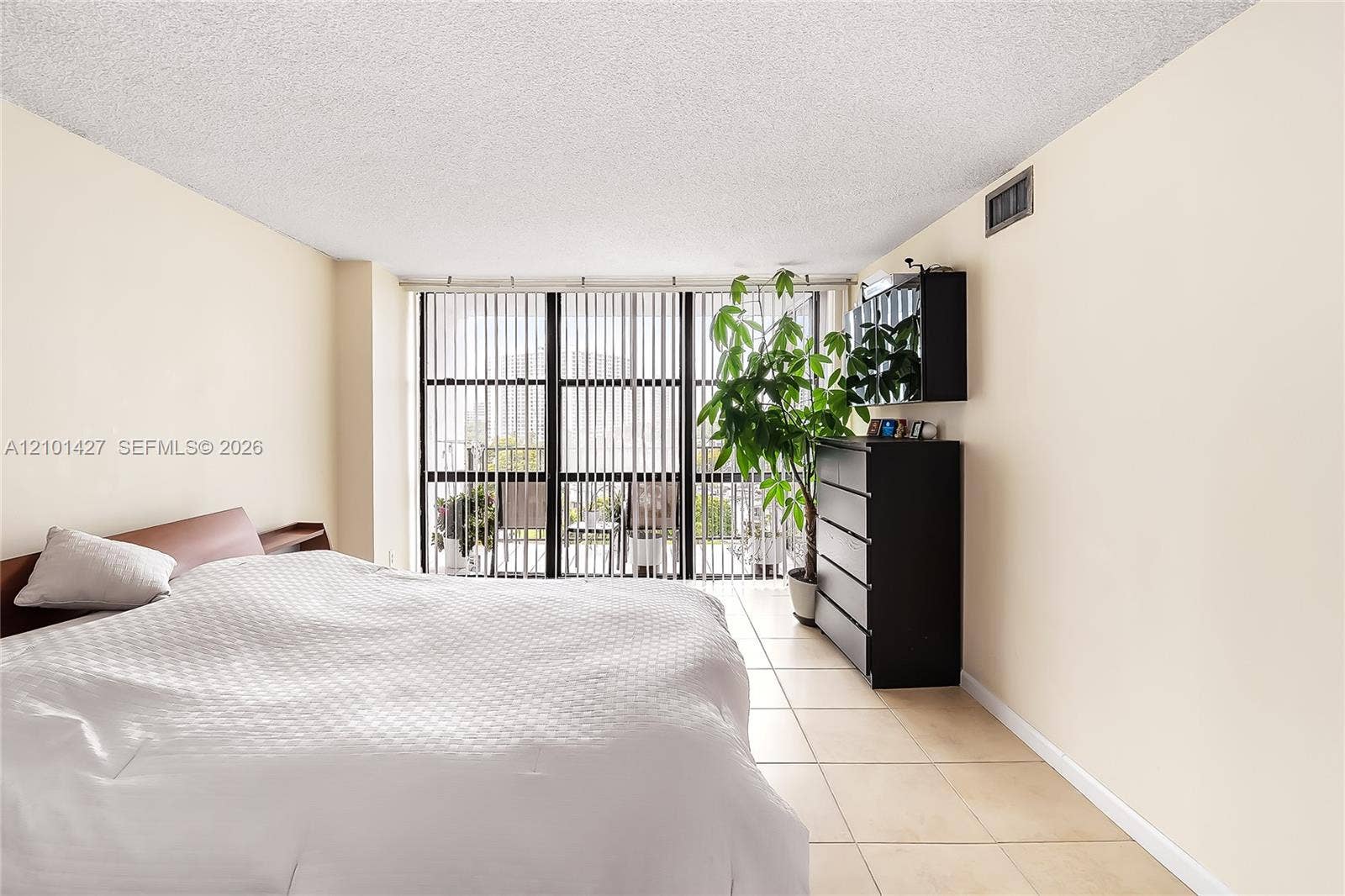 800 Parkview Drive, #901, Hallandale Beach, Hallandale Beach, FL 33009 Photo 23