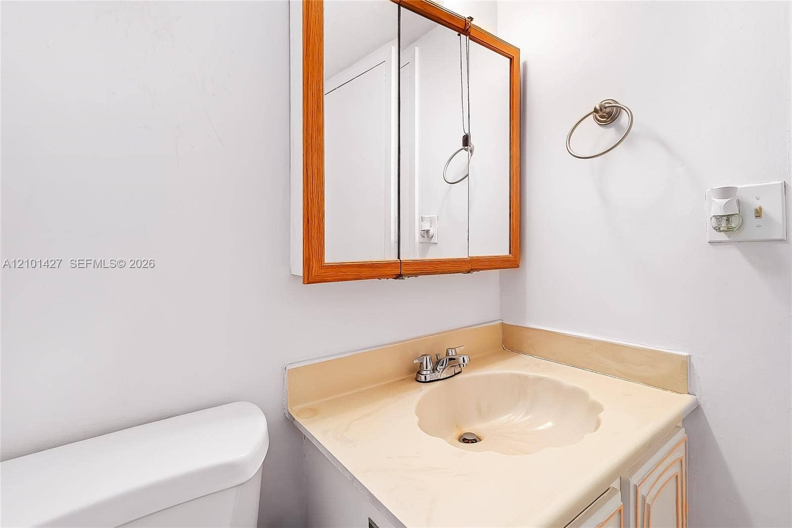 800 Parkview Drive, #901, Hallandale Beach, Hallandale Beach, FL 33009 Photo 15