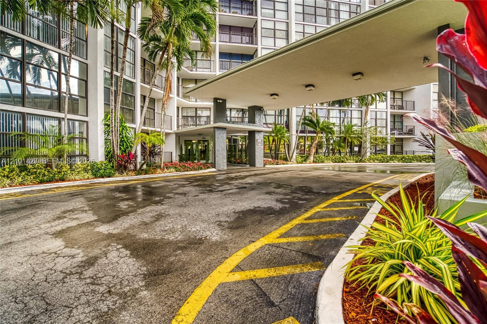 800 Parkview Drive, #901, Hallandale Beach, Hallandale Beach, FL 33009 Photo 55