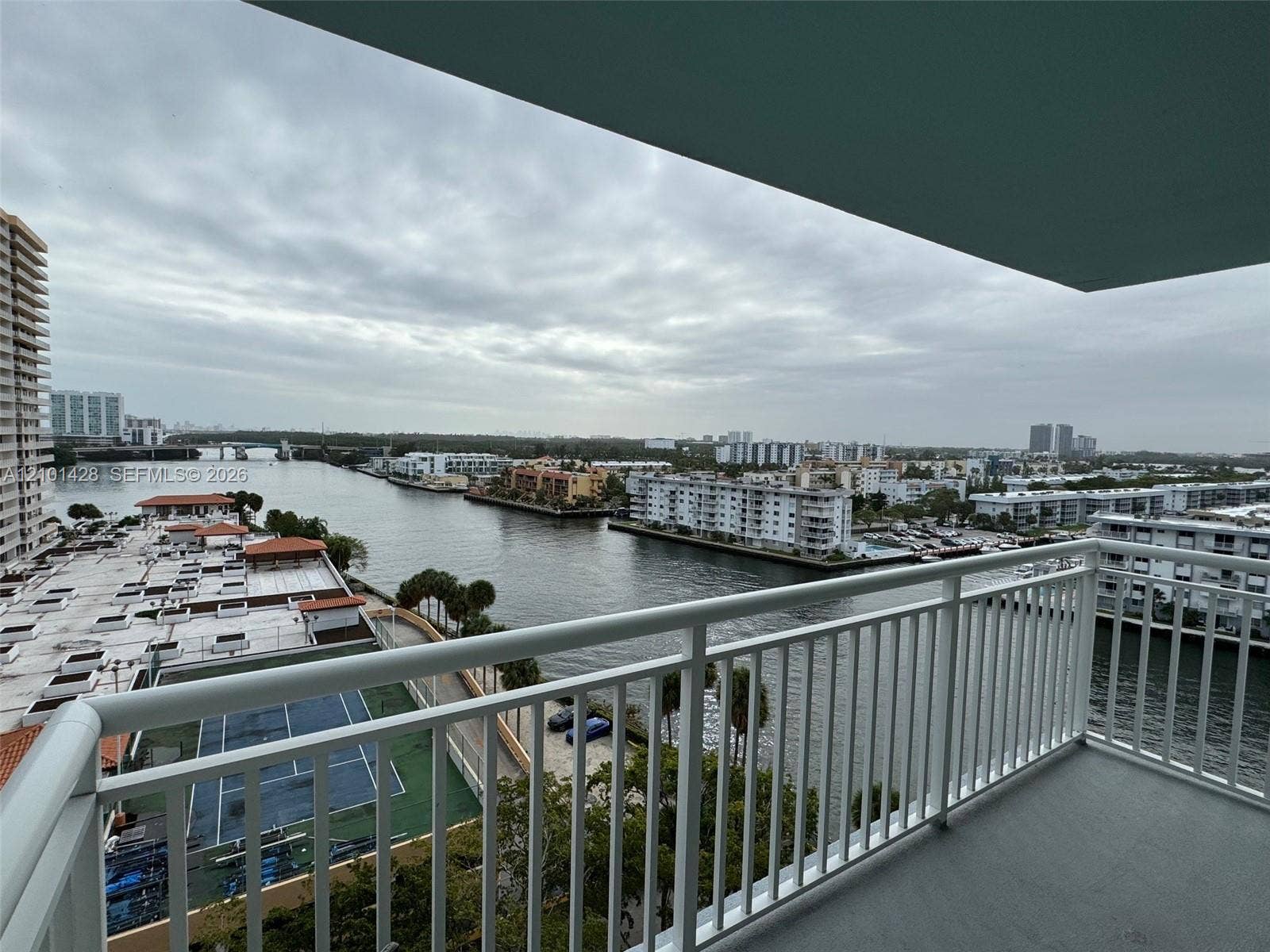 301 174th Street, #1105, Sunny Isles Beach, FL 33160 Photo 2