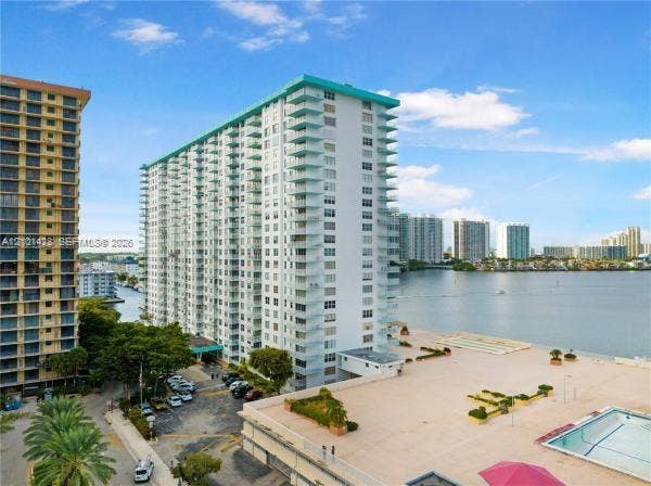 301 174th Street, #1105, Sunny Isles Beach, FL 33160 Photo 25
