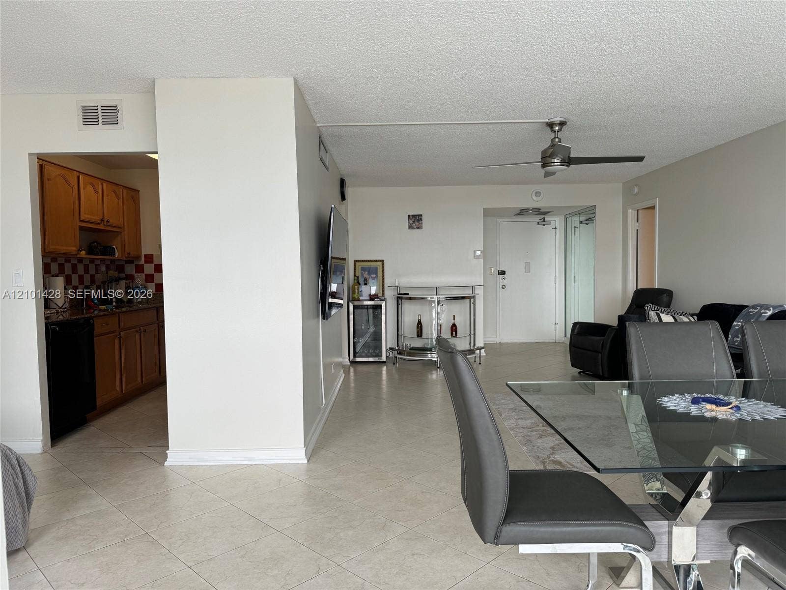 301 174th Street, #1105, Sunny Isles Beach, FL 33160 Photo 17