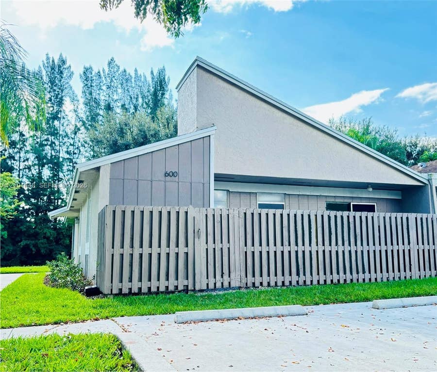 Property photo for 600 Woodgate Circle, #A, Sunrise, FL