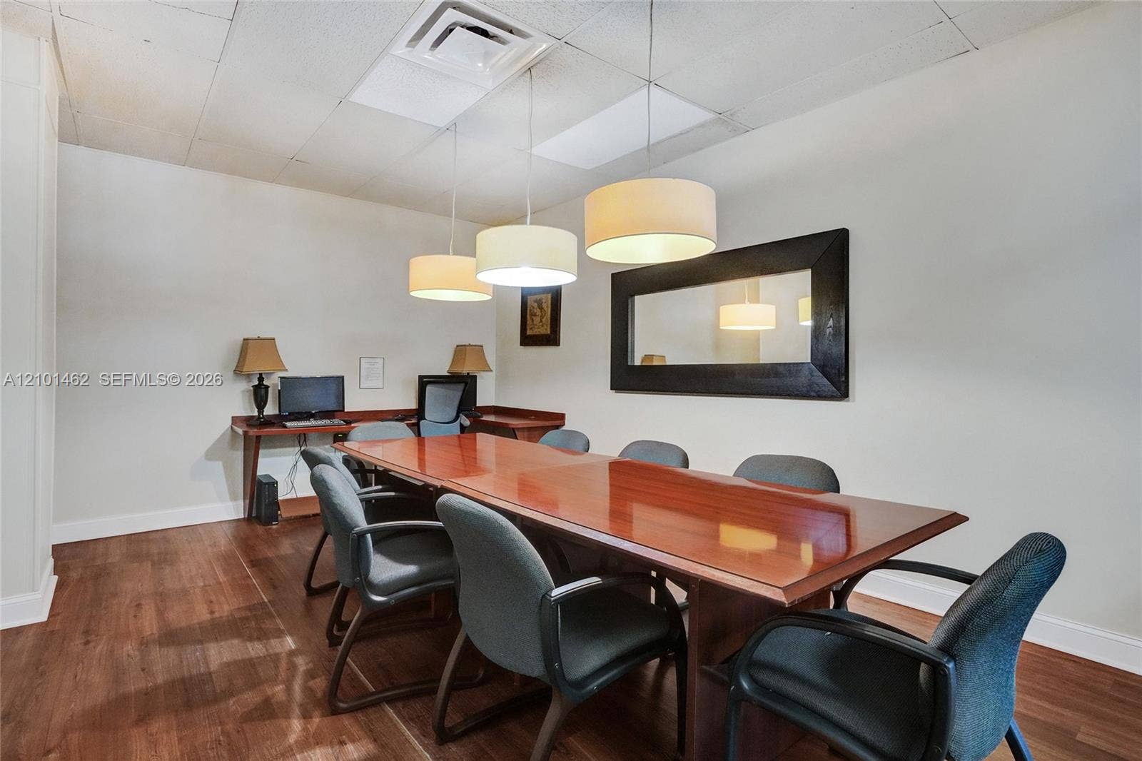 500 Bayview Drive, #PH20, Sunny Isles Beach, FL 33160 Business Center